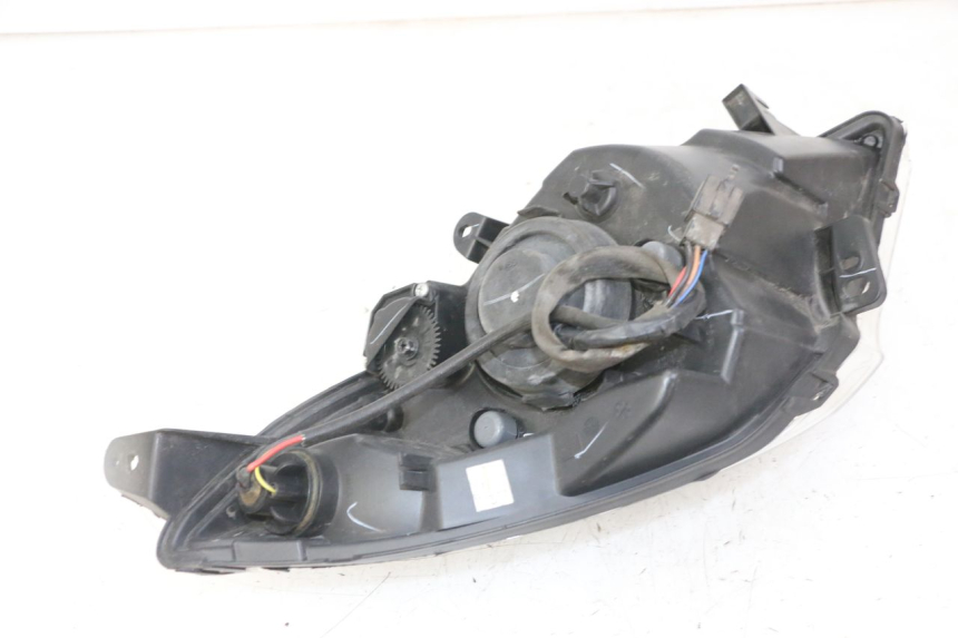 photo de HEADLIGHT PEUGEOT SATELIS 125 (2013 - 2018)