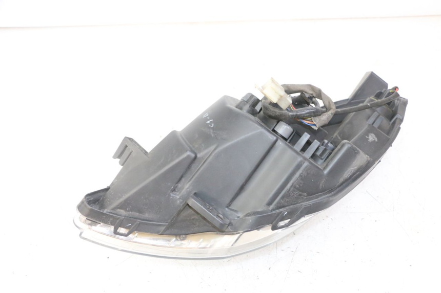 photo de HEADLIGHT PEUGEOT SATELIS 125 (2013 - 2018)