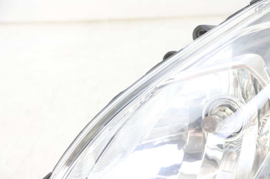 photo de HEADLIGHT PEUGEOT SATELIS 125 (2013 - 2018)