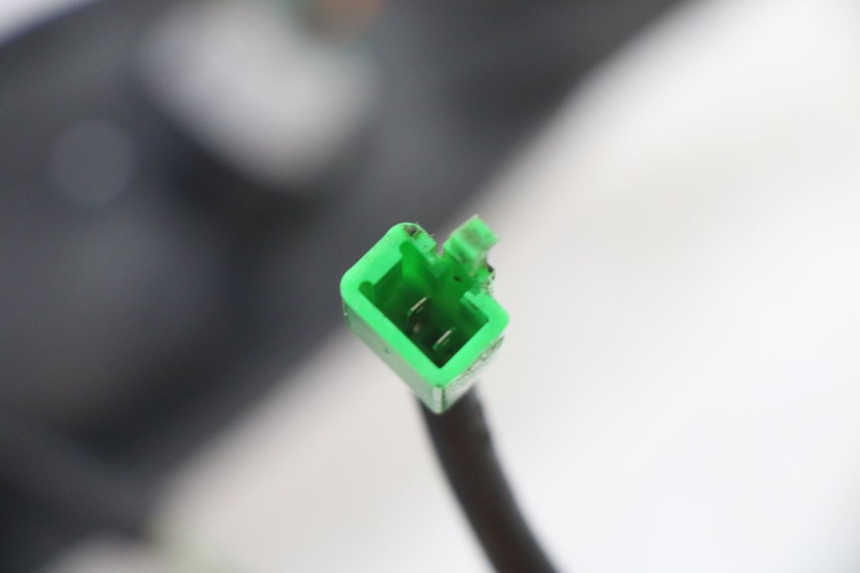 photo de HEADLIGHT PEUGEOT STREETZONE I NAKED 2T 50 (2018 - 2020)