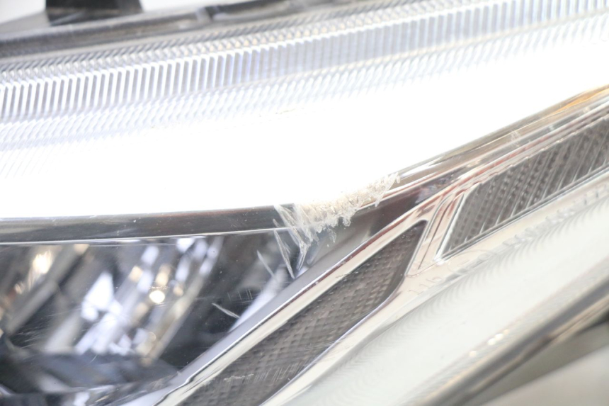 photo de FRONT HEADLIGHT APRILIA SXR 50 (2021 - 2023)