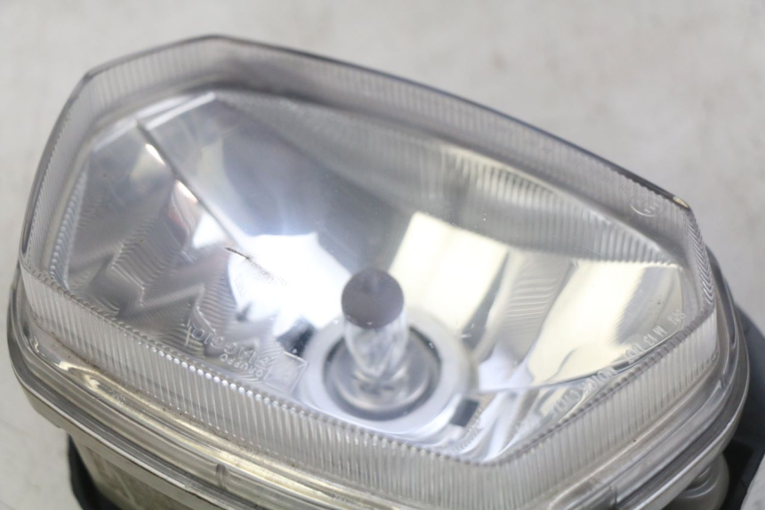 photo de FRONT HEADLIGHT PIAGGIO VESPA SPRINT 2T 50 (2014 - 2018)