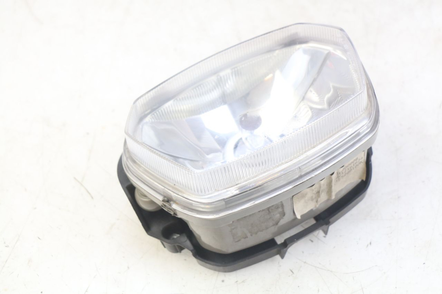 photo de FRONT HEADLIGHT PIAGGIO VESPA SPRINT 2T 50 (2014 - 2018)