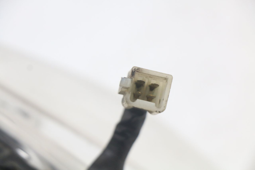 photo de FRONT HEADLIGHT YAMAHA XMAX X-MAX 125 (2006 - 2009) - Surface and material condition