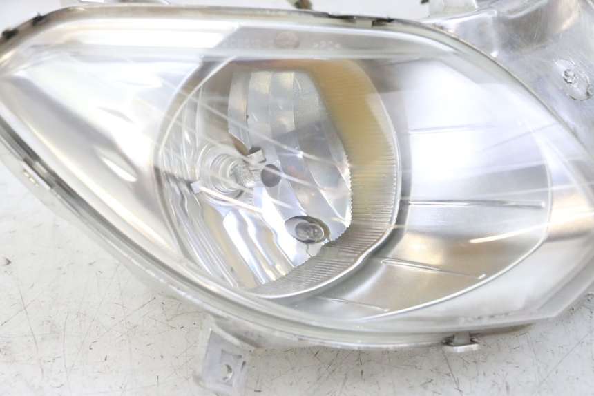 photo de FRONT HEADLIGHT YAMAHA X-MAX XMAX 125 (2010 - 2014)