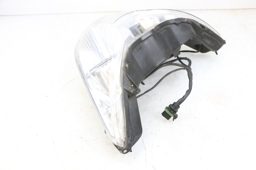 photo de FRONT HEADLIGHT PIAGGIO X8 125 (2004 - 2007) - Checked used part