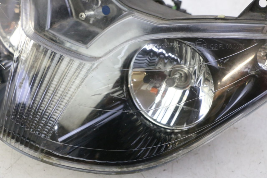 photo de FRONT HEADLIGHT PIAGGIO XEVO - X EVO 125 (2007 - 2016)