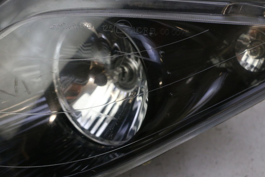 photo de FRONT HEADLIGHT PIAGGIO XEVO - X EVO 125 (2007 - 2016)