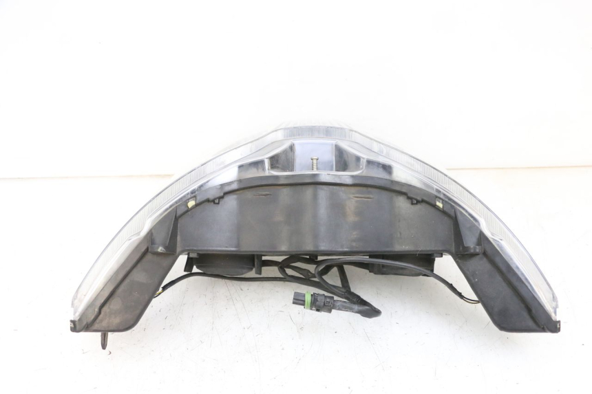 photo de FRONT HEADLIGHT PIAGGIO XEVO - X EVO 125 (2007 - 2017) - High-resolution close-up