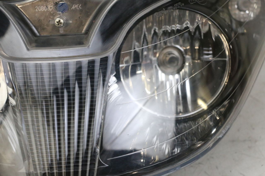 photo de FRONT HEADLIGHT PIAGGIO XEVO - X EVO 125 (2007 - 2017) - Alternative angle
