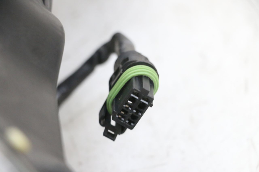 photo de FRONT HEADLIGHT PIAGGIO XEVO - X EVO 125 (2007 - 2017) - Technical close-up