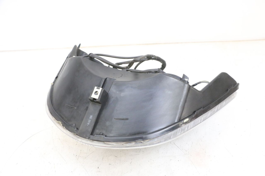 photo de FRONT HEADLIGHT PIAGGIO XEVO - X EVO 125 (2007 - 2017) - Product overview