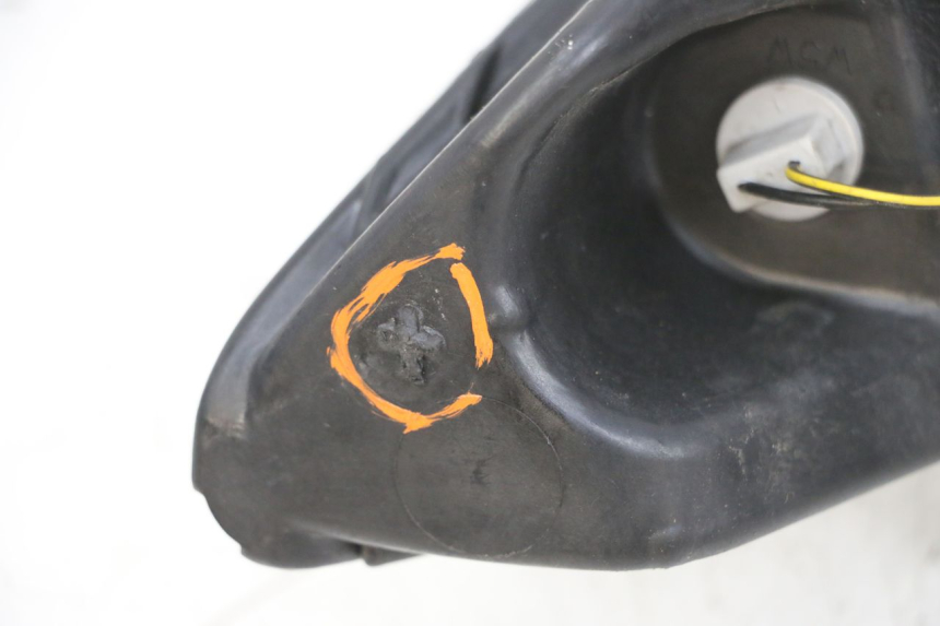 photo de FRONT HEADLIGHT PIAGGIO XEVO - X EVO 125 (2007 - 2017) - Surface and material condition