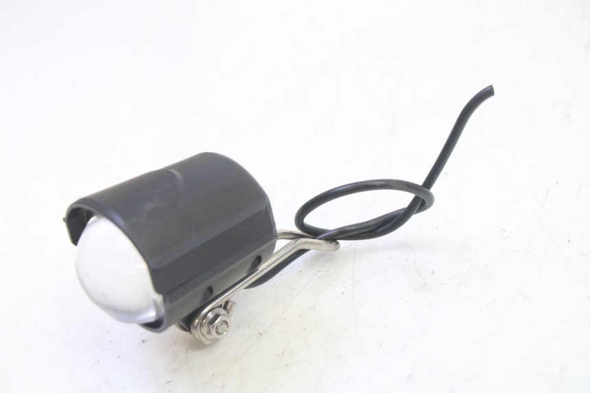 photo de HEADLIGHT MOOVWAY Z8 1