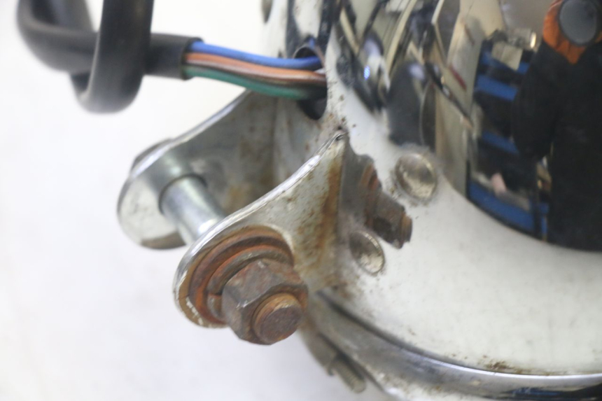 photo de HEADLIGHT KYMCO ZING 125 (1997 - 2003) - Technical close-up