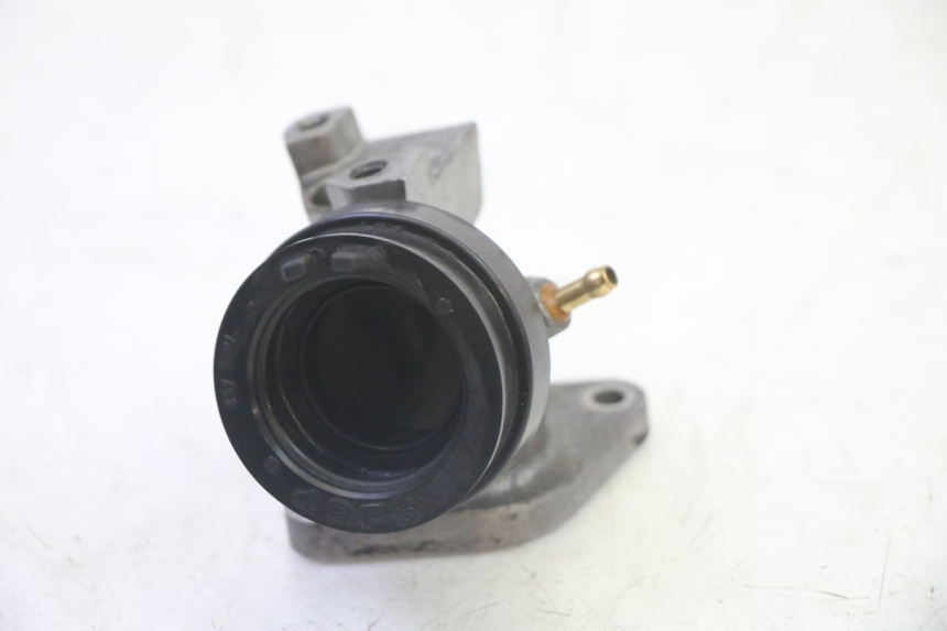 photo de INTAKE MANIFOLD SUZUKI BURGMAN 125 (2007 - 2014)