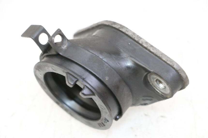 photo de INTAKE PIPE HONDA CBF 125 (2009 - 2015)