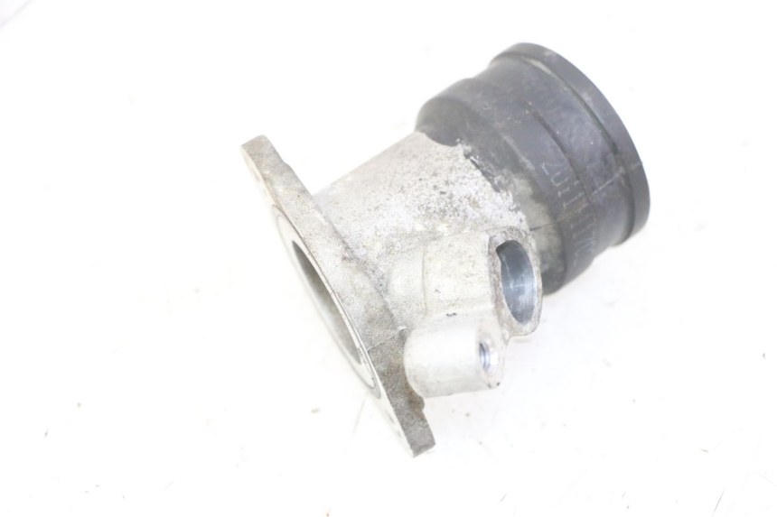 photo de INTAKE PIPE PEUGEOT SATELIS 125 (2013 - 2018)