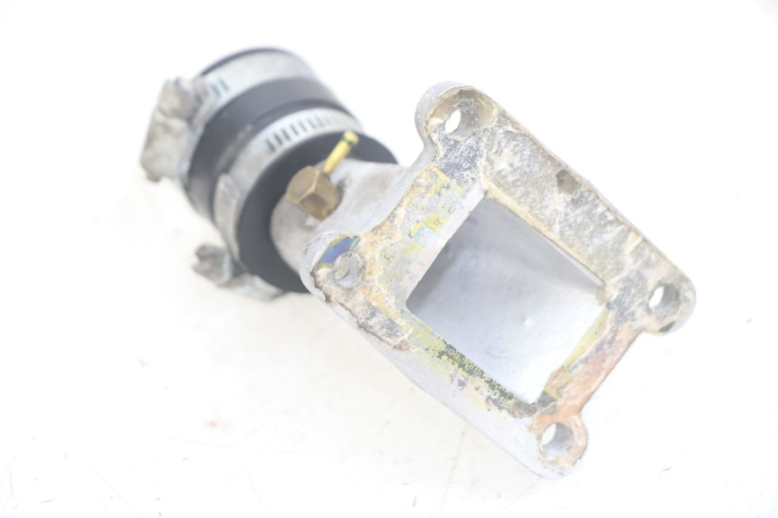 photo de INTAKE MANIFOLD GILERA RK 50 (1996 - 1999) - Fixing points details