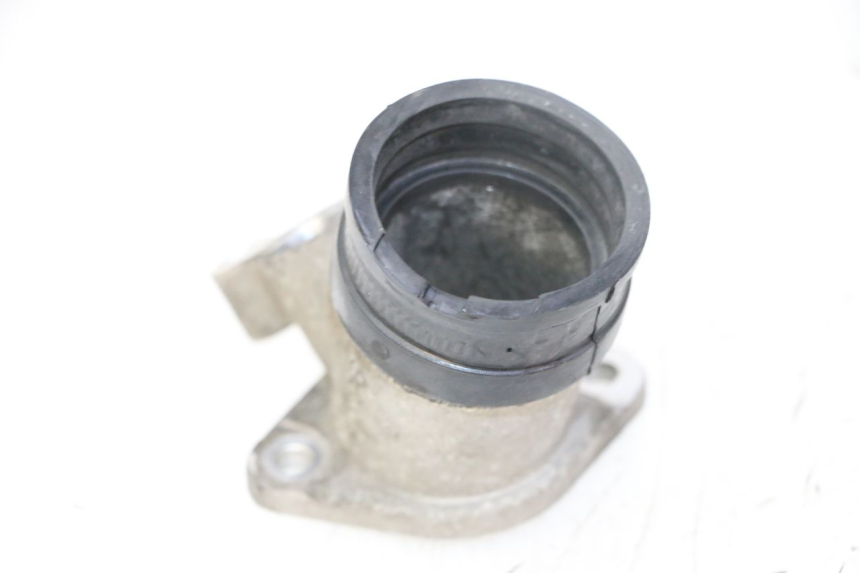 photo de INTAKE PIPE PEUGEOT SATELIS 125 (2013 - 2018)