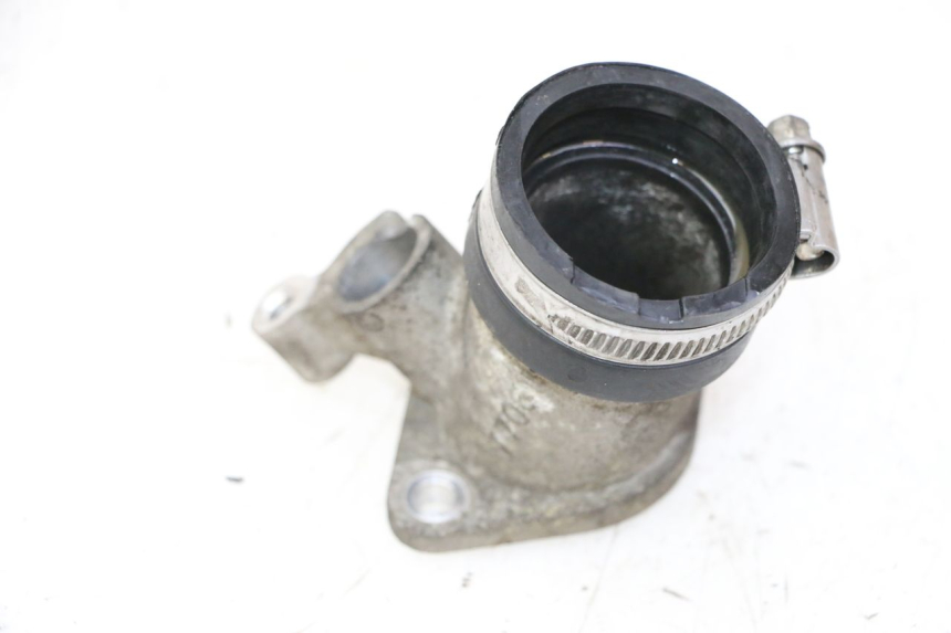 photo de INTAKE MANIFOLD PEUGEOT SATELIS 125 (2010 - 2012)