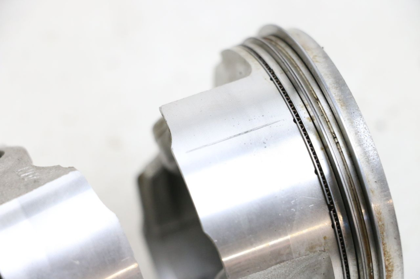 photo de PISTON KAWASAKI NINJA 400 (2018 - 2023) - Zoom on usage condition