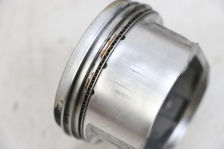 photo de PISTON DAELIM S1 125 (2007 - 2016) - Fixing points details