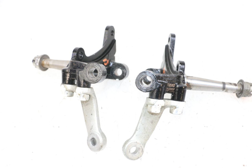 photo de STUB AXLE PINS YAMAHA YFM R RAPTOR 250 (2008 - 2014) - Surface and material condition