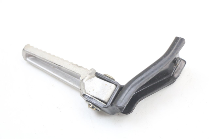 photo de Rear right footpeg bracket DAELIM A-FOUR 2T 50 (2005 - 2012)