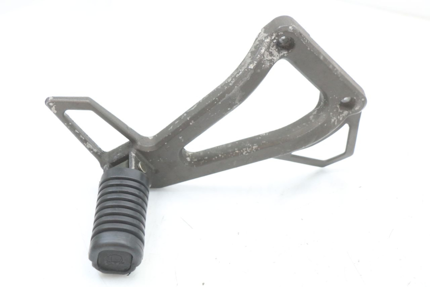 photo de REAR RIGHT FOOTREST MOUNT CAGIVA SUPER CITY 125 (1992 - 1997)