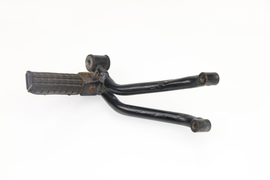 photo de REAR RIGHT FOOTREST MOUNT HONDA CBR F 600 (1991 - 1994)