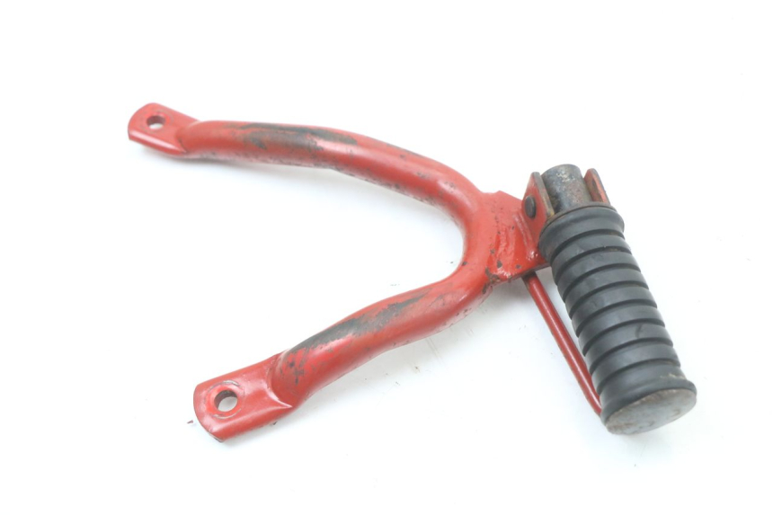 photo de Rear right footpeg bracket YAMAHA DTLC 125 (1982 - 1987)