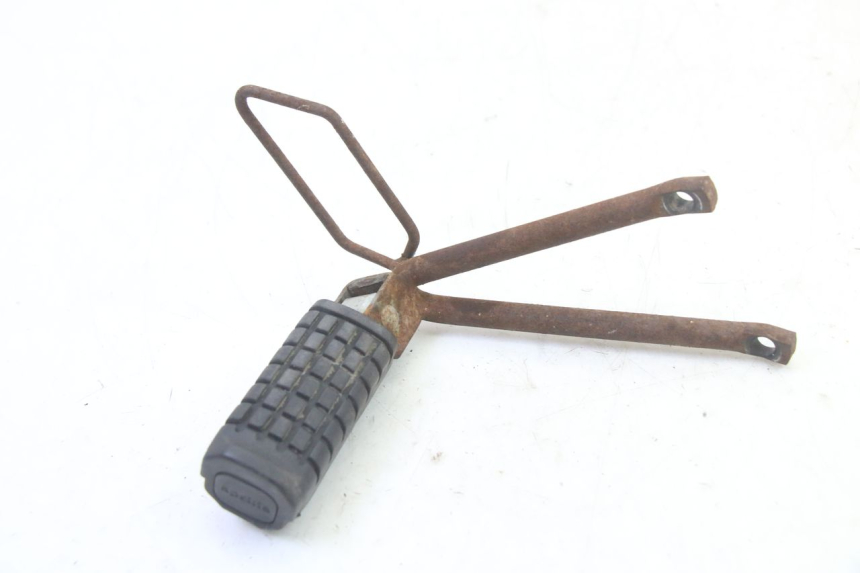 photo de REAR RIGHT FOOTREST MOUNT APRILIA ETX 125 (1998 - 2002)