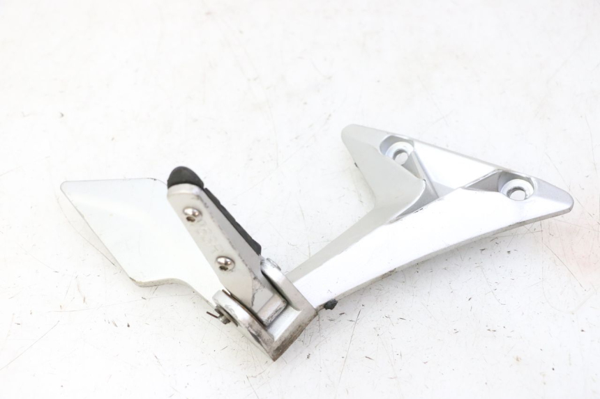 photo de REAR RIGHT FOOTREST MOUNT STAHO FH 50 (2018 - 2019)