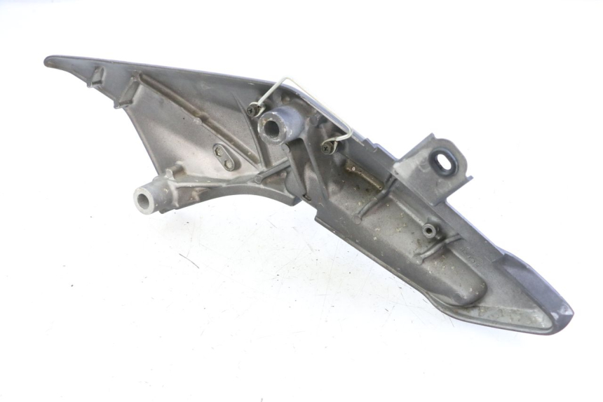 photo de REAR RIGHT FOOTREST MOUNT HONDA FJS SILVER WING SILVERWING 400 (2005 - 2008)