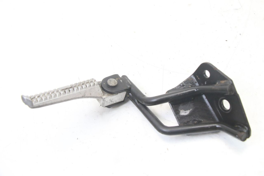 photo de REAR RIGHT FOOTREST MOUNT GILERA STALKER 50 (1997 - 2005)