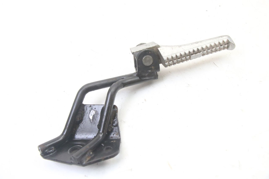 photo de REAR RIGHT FOOTREST MOUNT GILERA STALKER 50 (1997 - 2005)