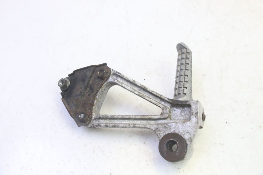 photo de RIGHT REAR FOOTPEG BRACKET KAWASAKI GPX R WARBIRD 600 (1988 - 1993) - Product overview