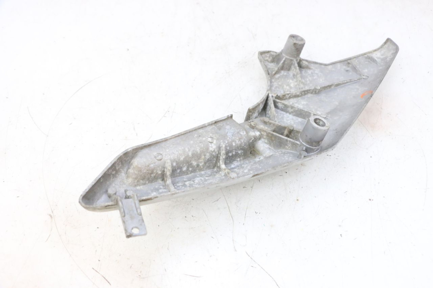 photo de REAR RIGHT FOOTREST MOUNT JM MOTORS GTS 125 (2015 - 2019) - Checked used part