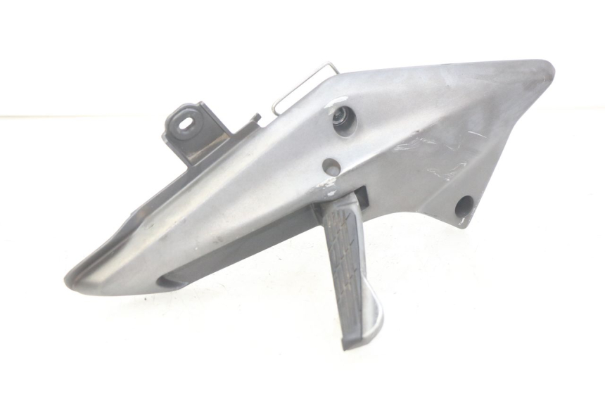 photo de RIGHT REAR FOOTREST MOUNTING PLATE HONDA FJS SILVERWING SILVER WING 400 (2009 - 2016)