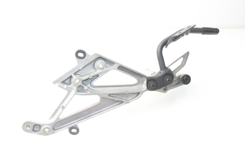 photo de REAR RIGHT FOOTREST MOUNT HONDA INTEGRA NC D 750 (2016 - 2018)