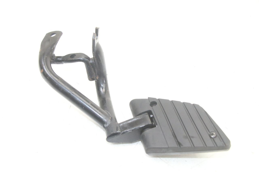 photo de REAR RIGHT FOOTREST MOUNT KYMCO PEOPLE S 125 (2000 - 2008)
