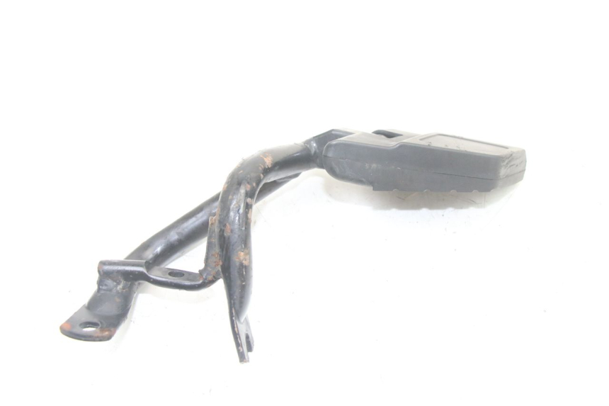 photo de REAR RIGHT FOOTREST MOUNT KYMCO PEOPLE S 125 (2000 - 2008)