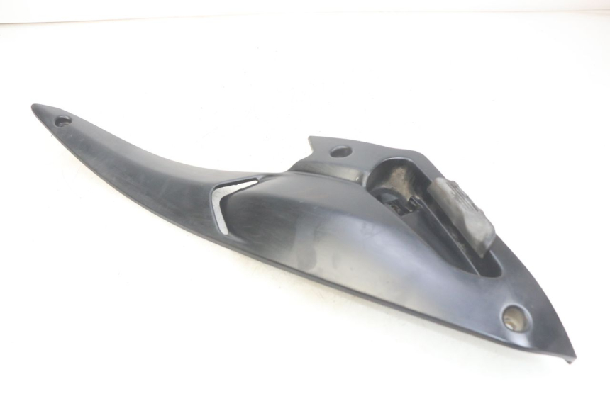 photo de RIGHT REAR FOOTREST MOUNTING PLATE GILERA NEXUS 125 (2007 - 2009)