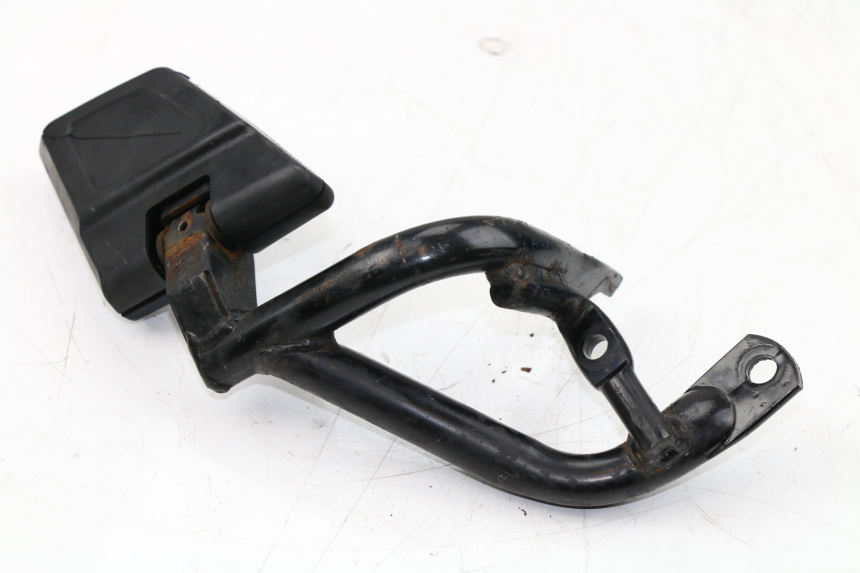 photo de REAR RIGHT FOOTREST MOUNT KYMCO PEOPLE S 125 (2000 - 2008)