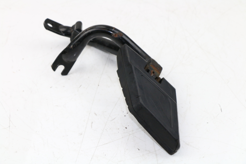 photo de REAR RIGHT FOOTREST MOUNT KYMCO PEOPLE S 125 (2000 - 2008)