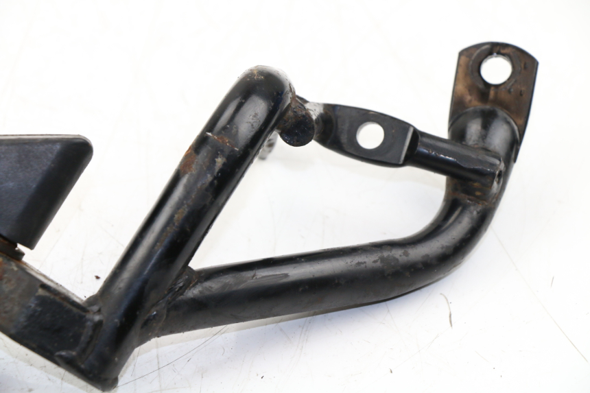 photo de REAR RIGHT FOOTREST MOUNT KYMCO PEOPLE S 125 (2000 - 2008)