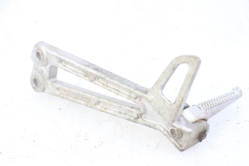 photo de RIGHT REAR FOOTREST MOUNTING PLATE YAMAHA TDR DELTABOX 125 (1993 - 2003)