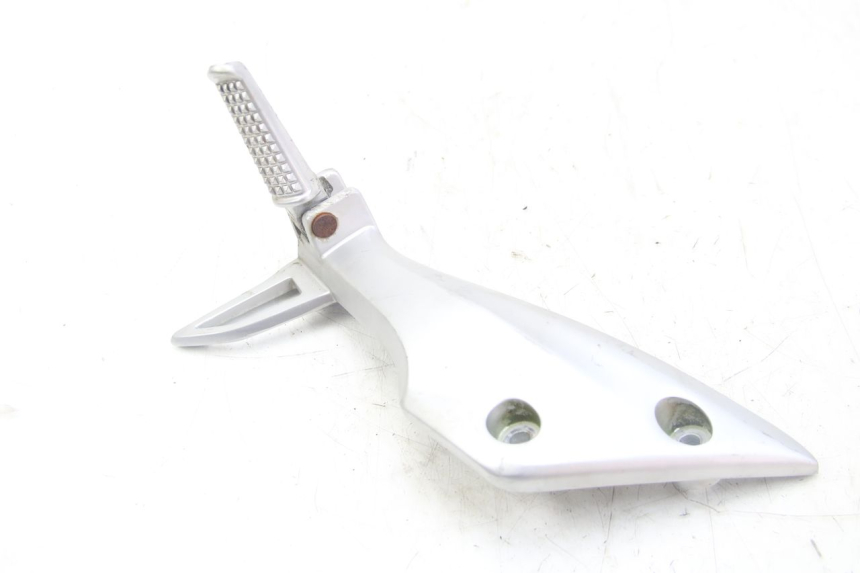photo de REAR RIGHT FOOTREST BRACKET HONDA VISION NSC R 50 (2013 - 2015)