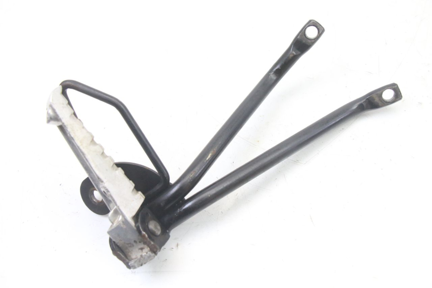 photo de REAR RIGHT FOOTREST MOUNT YAMAHA TZR 50 (2008 - 2016)
